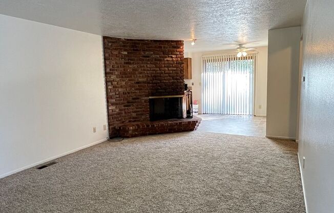 paggin01-605-611 19th St NE