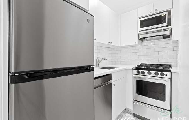 39 W 16 ST