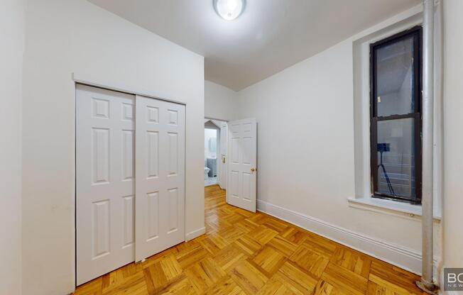520 E 83 ST