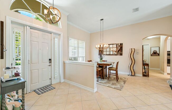 GORGEOUS POOL HOME FOR RENT IN NORTH NAPLES