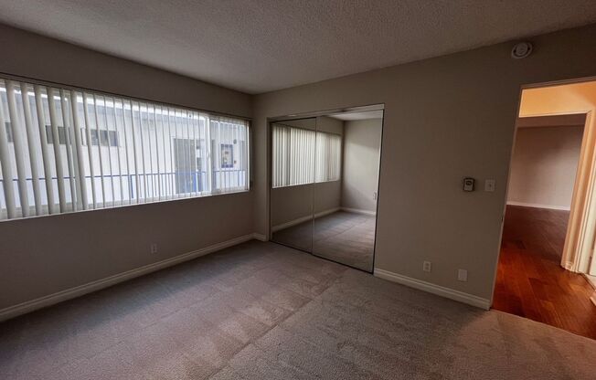 2 beds, 1 bath, $3,425, Unit 204