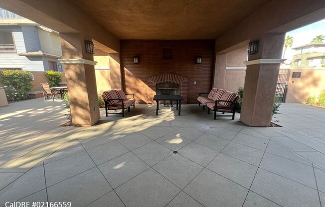 3 beds, 3.5 baths, $3,095, Unit UNIT 6