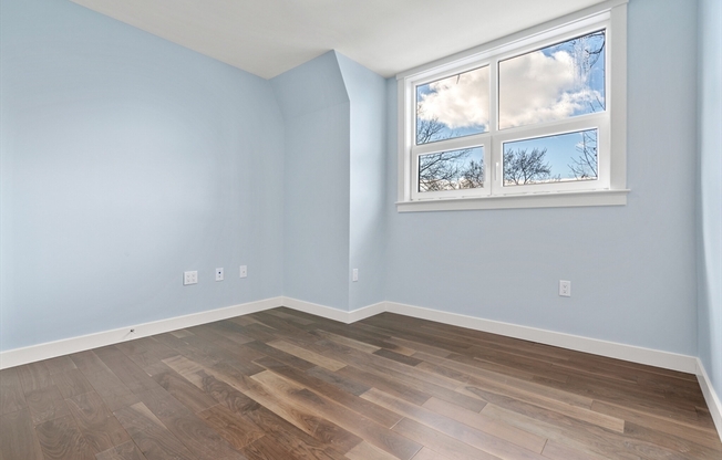 2 beds, 2 baths, 926 sqft, $4,995, Unit 414