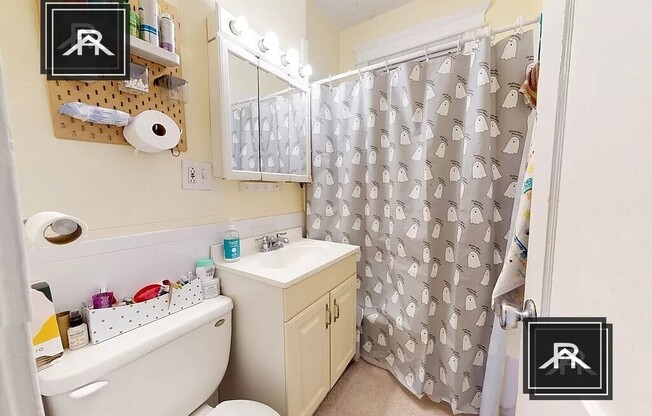 1639 COMMONWEALTH AVE