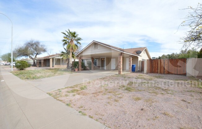 2113 W TYSON ST