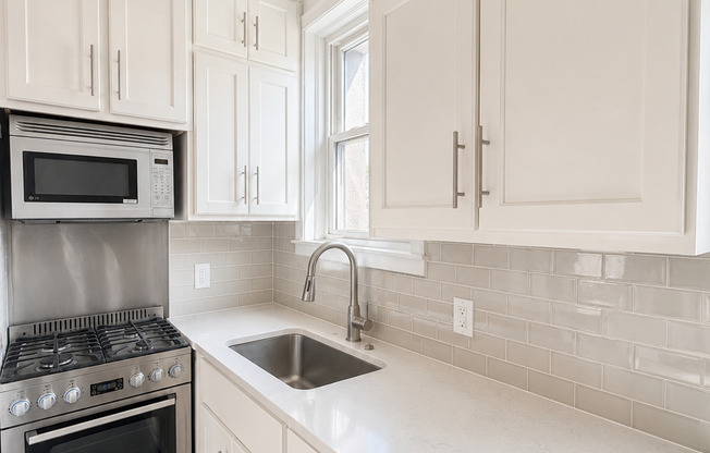 158 PRESIDENT ST