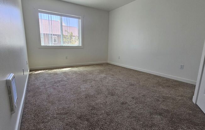 1 bed, 1 bath, $1,250, Unit 304