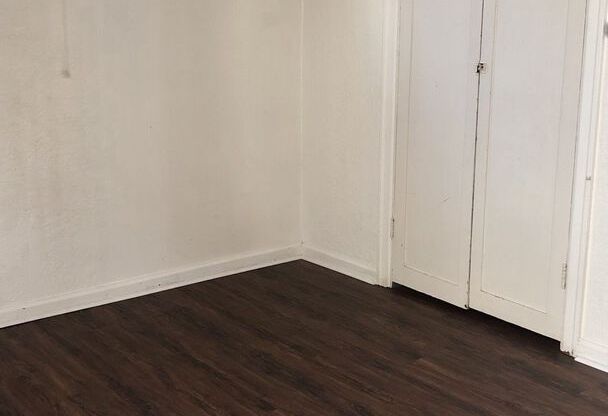 1120-1130 NE Shaw Street