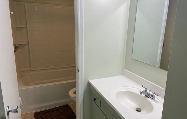 3 beds, 2 baths, $1,500, Unit Apt. 301-C