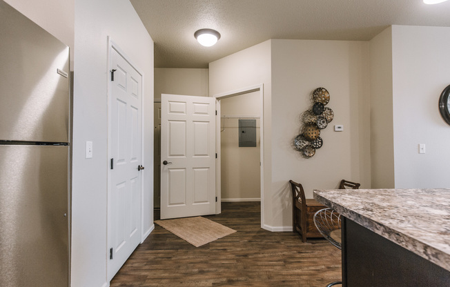 3 beds, 2 baths, 1,242 sqft, $1,750, Unit 4201-308