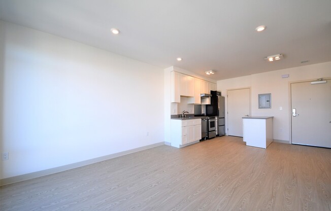 1 bed, 1 bath, 540 sqft, $2,970, Unit 24 Franklin St, Unit 801