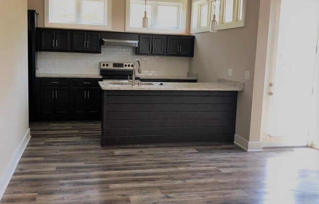 1 bed, 1 bath, 780 sqft, $960, Unit 413