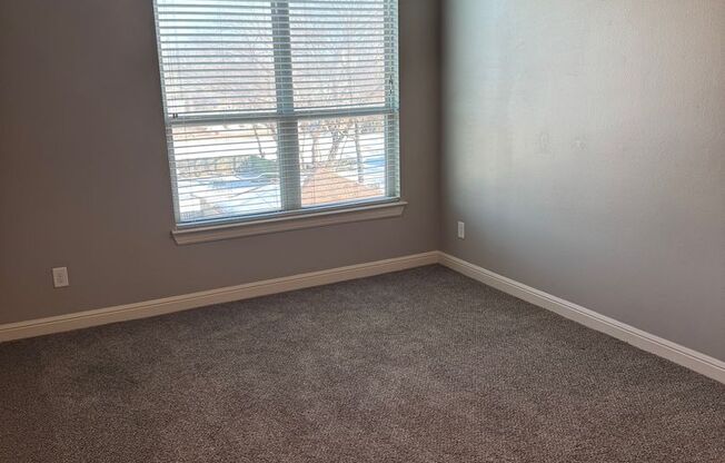 2 beds, 2 baths, 947 sqft, $1,399, Unit 3A-1305