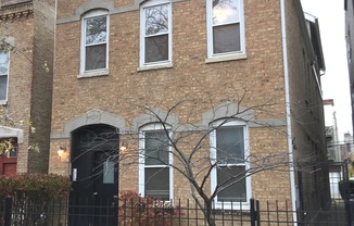 851 N HERMITAGE AVE