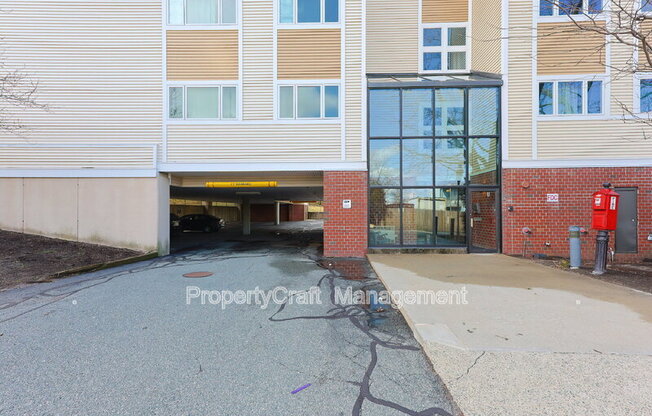 35 DES MOINES RD