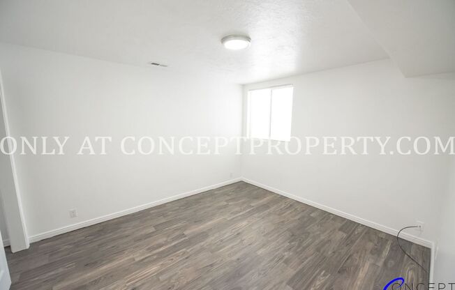 2 beds, 1 bath, 900 sqft, $1,299, Unit 07 R