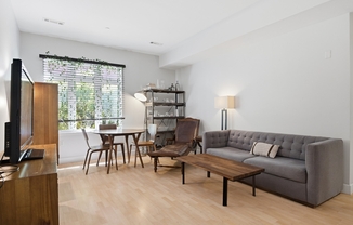 1501 Commonwealth Ave