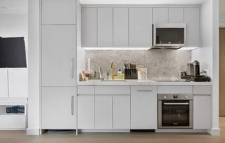 Studio, 1 bath, 537 sqft, $4,200, Unit 301