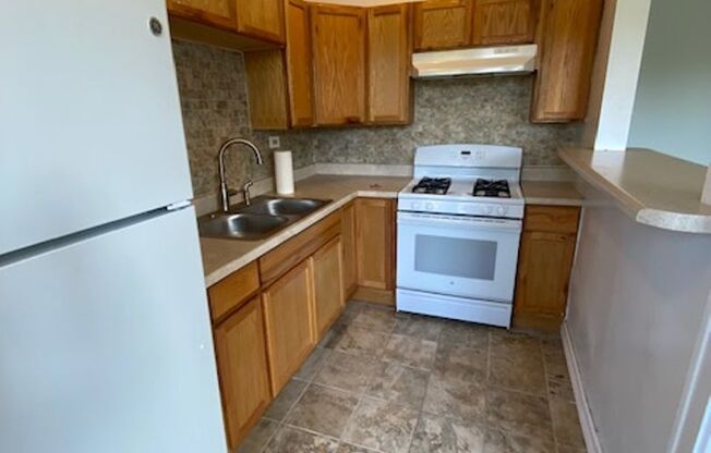 1 bed, 1 bath, $1,395, Unit 302