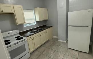 Fully Renovated 1/1 Ready to Move In!