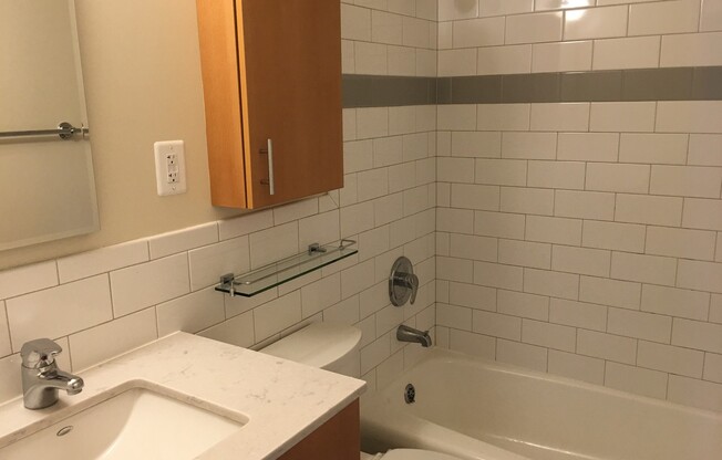 1 bed, 1 bath, 720 sqft, $3,960, Unit 0622