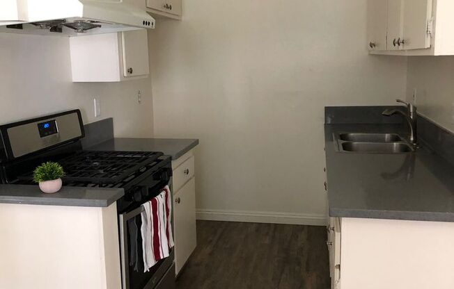 1 bed, 1 bath, 650 sqft, $1,900, Unit 112