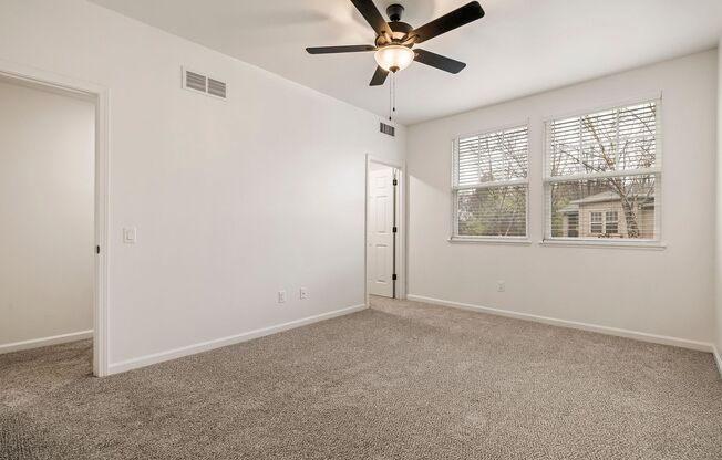 3 beds, 2 baths, 1,272 sqft, $2,125, Unit 231