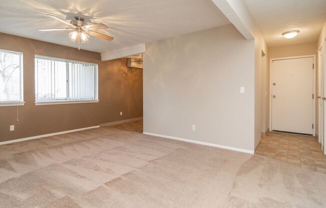 2 beds, 1 bath, 888 sqft, $1,030, Unit 46T-2D