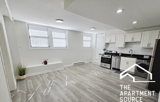 732 W Roscoe St, Chicago IL 1N