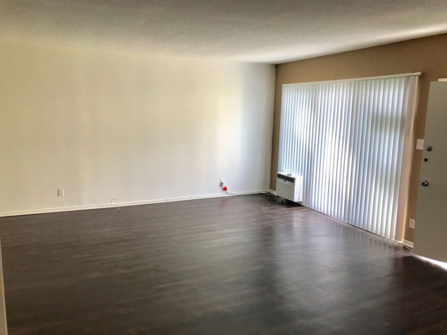 3311 ROWENA AVE.
