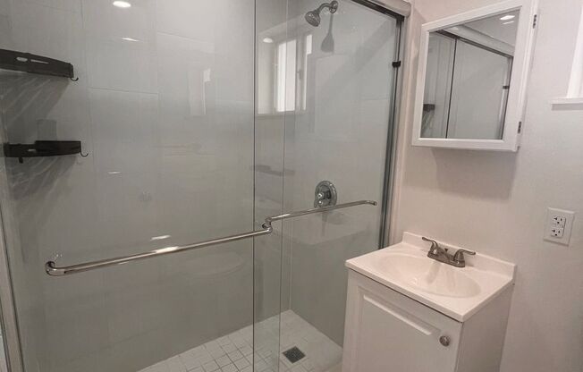 1 bed, 1 bath, 568 sqft, $2,100, Unit 11- Unit 08
