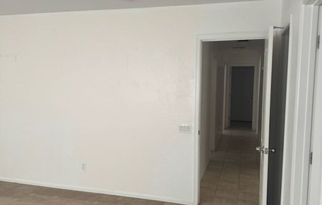 3 beds, 2 baths, $1,575, Unit 21196265