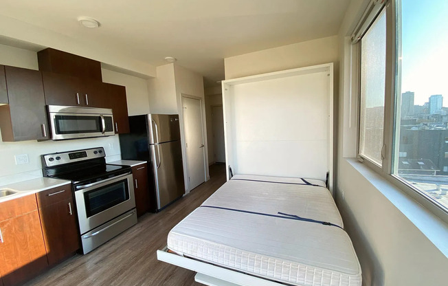 Studio, 1 bath, 261 sqft, $998, Unit 404