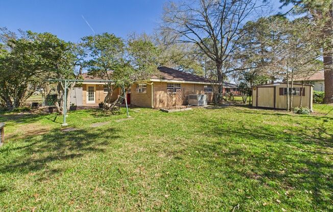 Updated 4-Bed, 2-Bath Home in Lafayette – Charm Meets Comfort