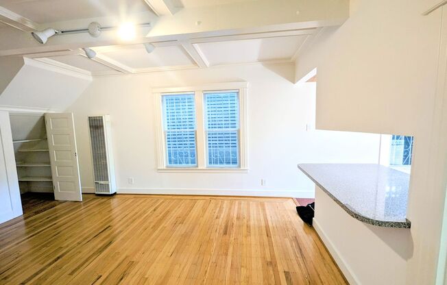 EPIC REA - Nice 2 BR/1 BA Apartment/Flat in The Castro