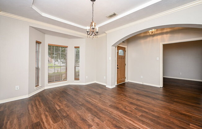 8135 CV TIMBERS LN