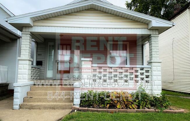 2208 W Delaware St