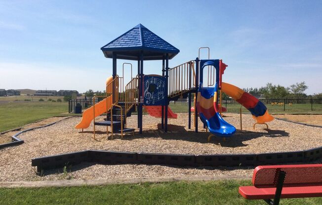 3 beds, 1 bath, 1,220 sqft, $1,299, Unit 124