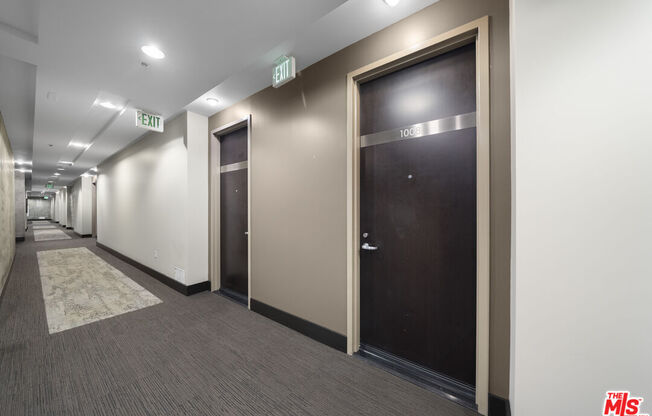 1 bed, 1 bath, 1,040 sqft, $2,895, Unit 1008