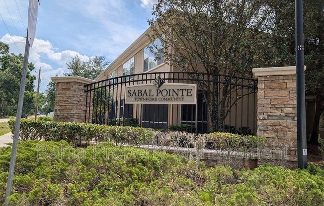 4210 BISMARCK PALM DR