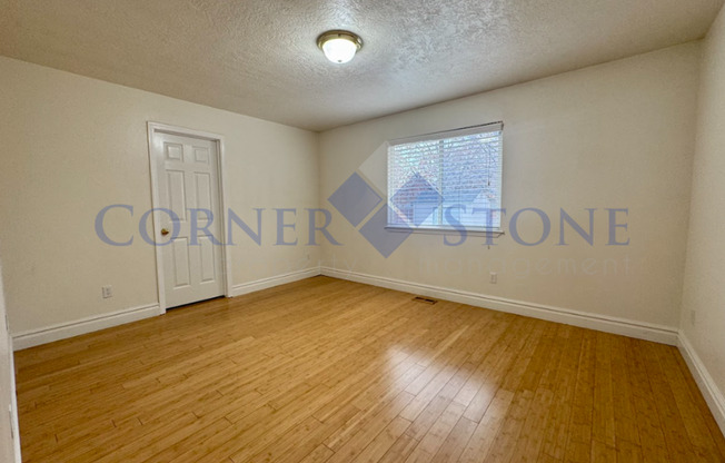 FIRST MONTH RENT FREE - MOVE IN TODAY!