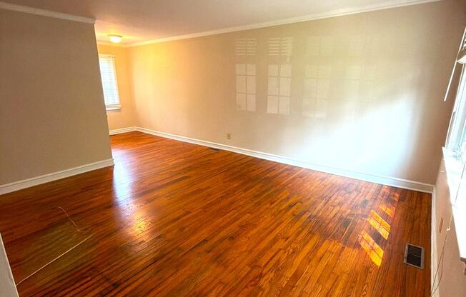 Condo in Myers Park Area!