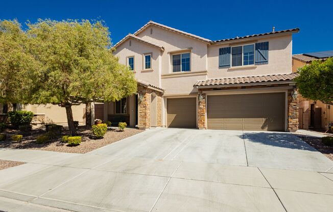 Stunning 4 bedroom 3.5 bath home with 3 car garage