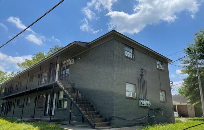 2 beds, 1 bath, 675 sqft, $480, Unit Unit #2