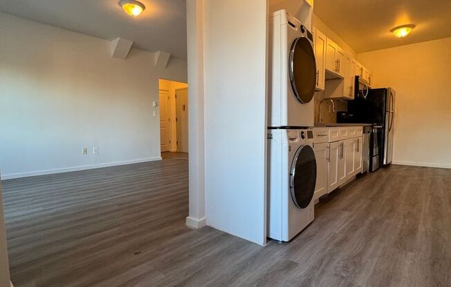 1 bed, 1 bath, $1,150, Unit 3N