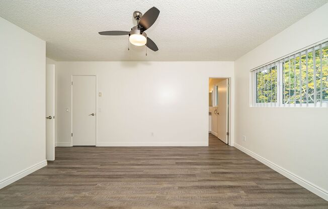 2 beds, 2 baths, 1,100 sqft, $2,745, Unit 50-06