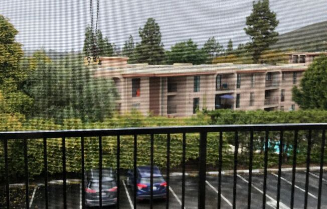 San Carlos 2/2 Upgraded Condo For Lease