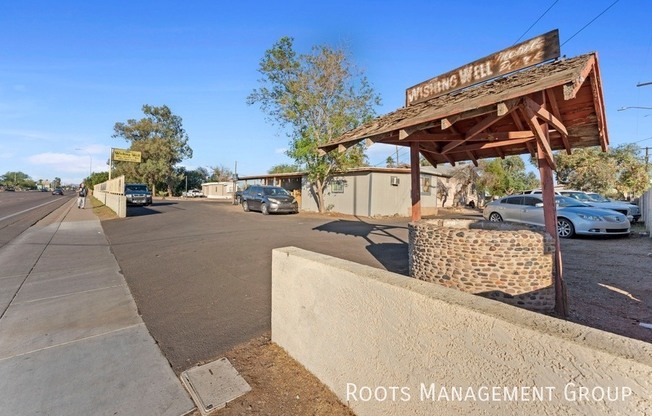 800 E CHANDLER BLVD