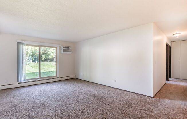 2 beds, 1 bath, 943 sqft, $1,350, Unit 11089118