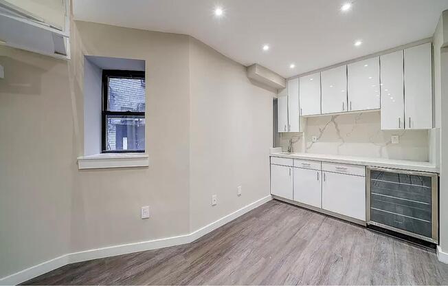 1 bed, 1 bath, $4,495, Unit 1D